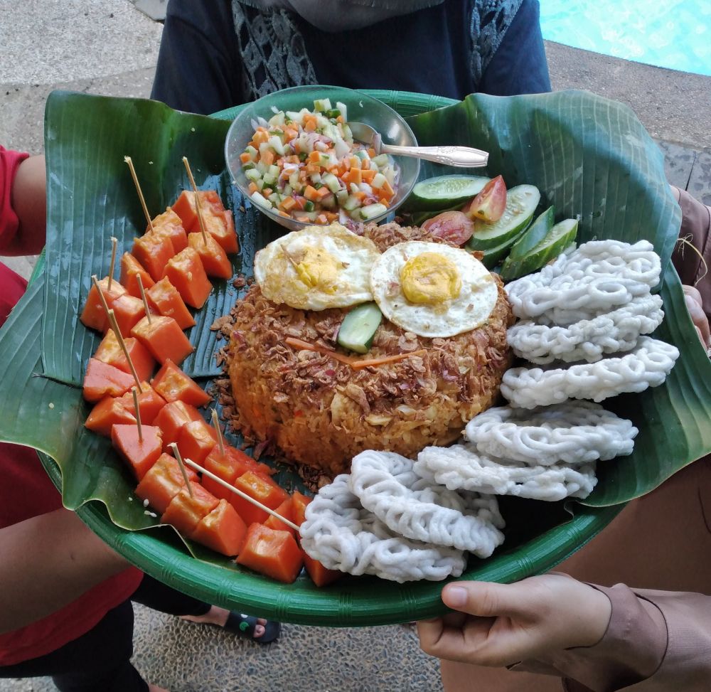 bentuk tumpeng nyeleneh abis © berbagai sumber