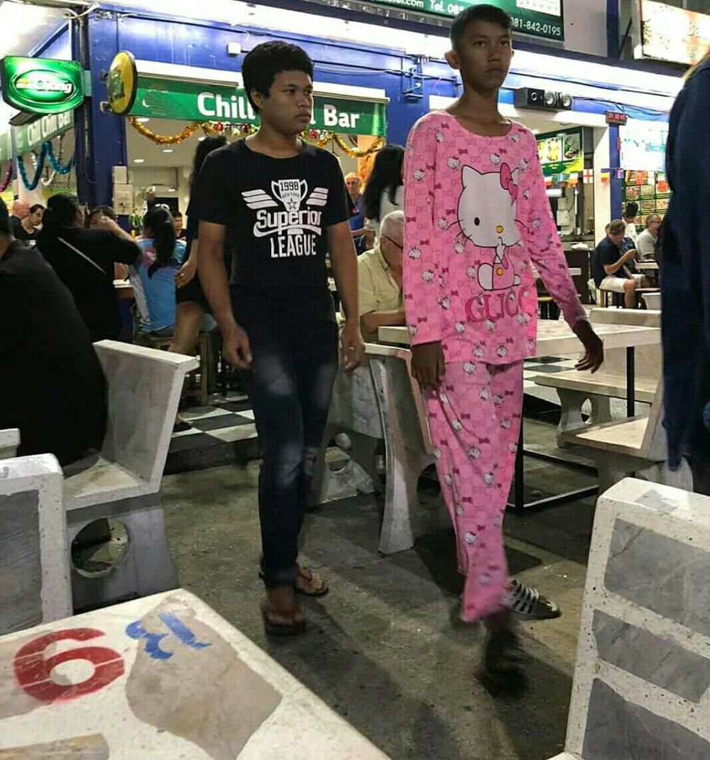 Hello kitty fans totalitas © berbagai sumber