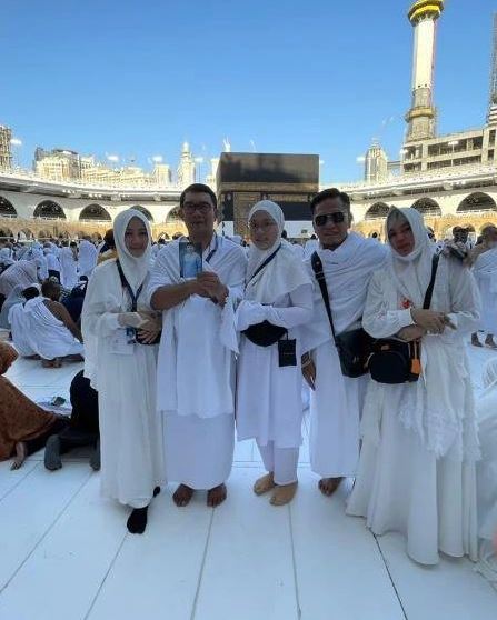 11 Momen Ridwan Kamil jalani ibadah Haji, thawaf bareng Gus Miftah