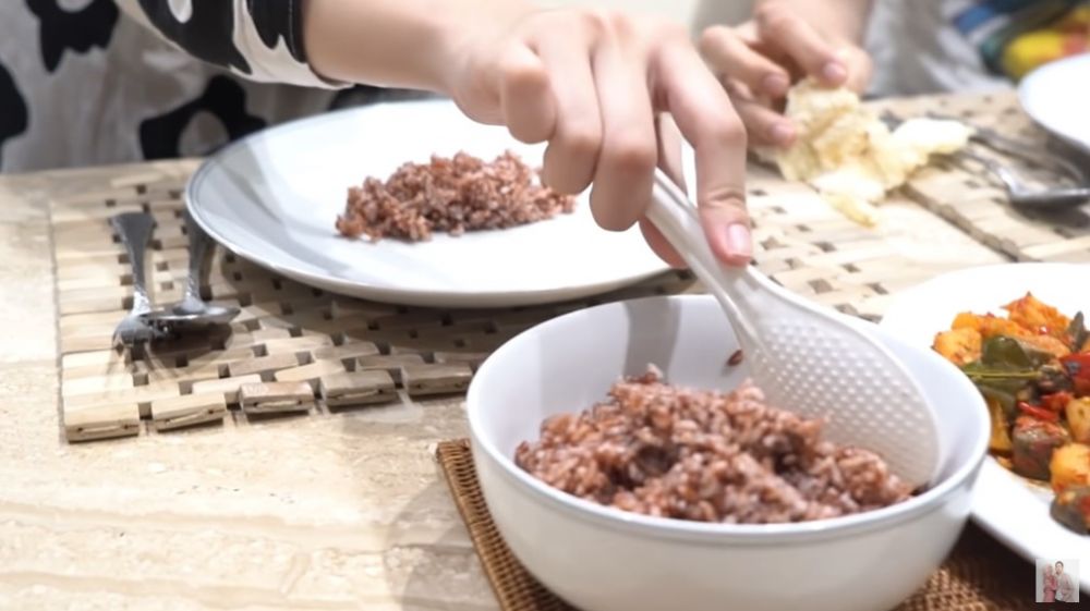 Lebih sehat, ini 10 makanan pengganti nasi putih ala Citra Kirana