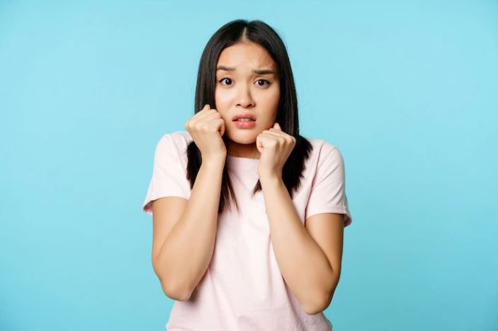 Arti playing victim © 2022 berbagai sumber Arti playing victim © 2022 berbagai sumber