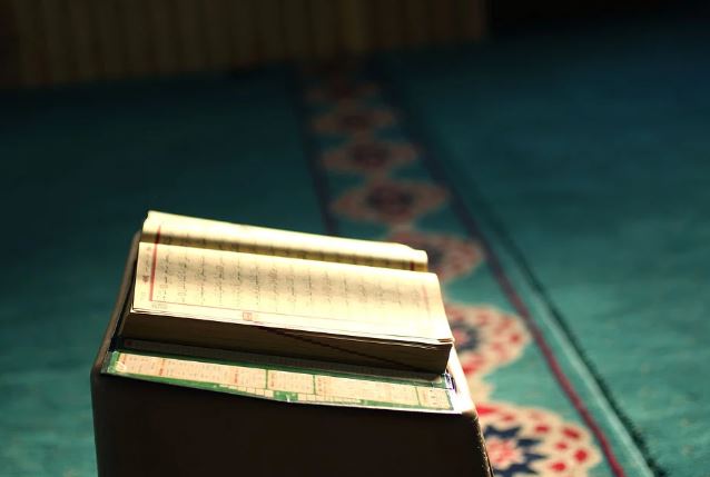 Arti Al Alim lengkap beserta dalilnya dalam Al-Qur'an dan hadis