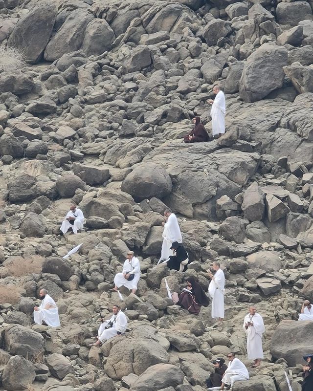 Ridwan Kamil dan keluarga haji © berbagai sumber