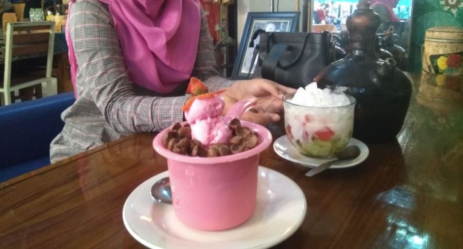 fungsi dari gayung banyak banget © berbagai sumber