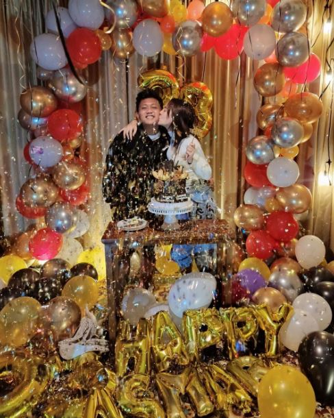 Kisah cinta Denny Caknan dan Happy Asmara Berbagai sumber Kisah cinta Denny Caknan dan Happy Asmara Berbagai sumber