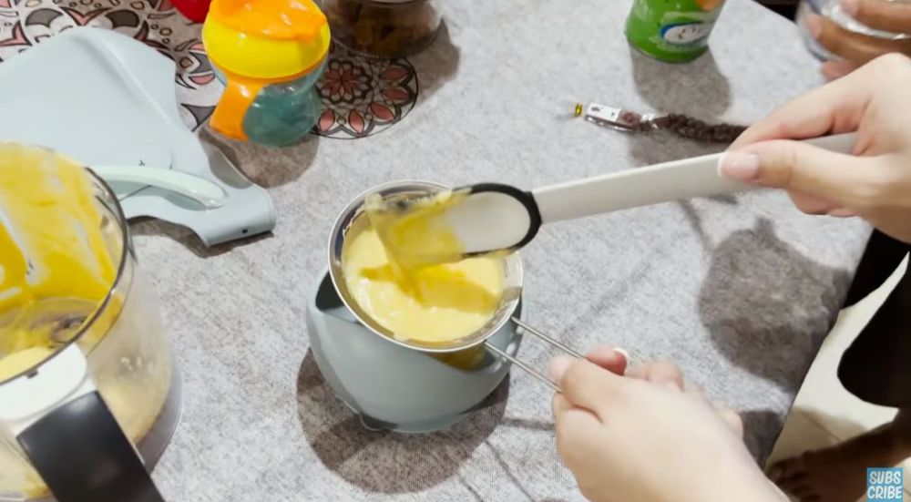 10 Cara Kesha Ratuliu bikin MPASI sop ayam, simpel tanpa slow cooker