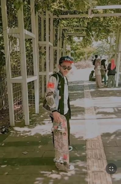 Rio tolak beasiswa Sandiaga Uno © berbagai sumber