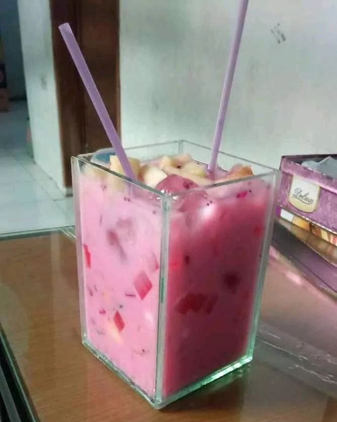 15 Cara nyeleneh bikin aneka minuman dingin, bikin nggak habis pikir