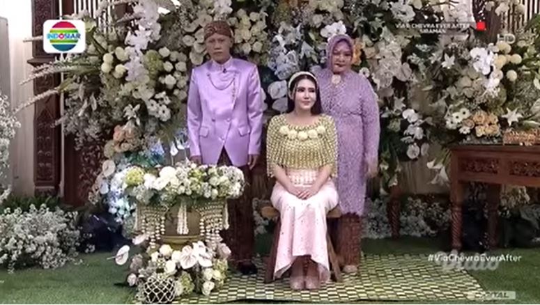 siraman via vallen © Vidio.com siraman via vallen © Vidio.com