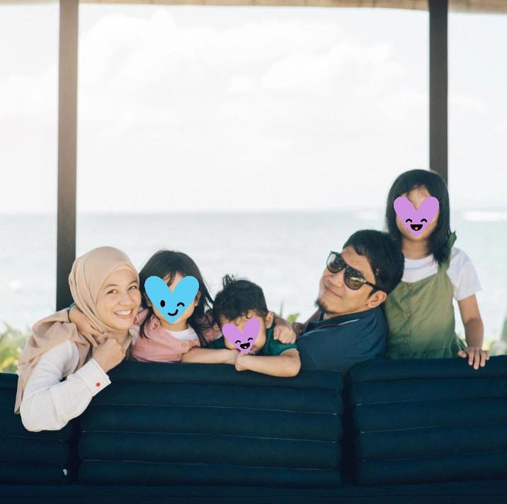 Gaya pelawak di pemotretan bersama anak Berbagai sumber