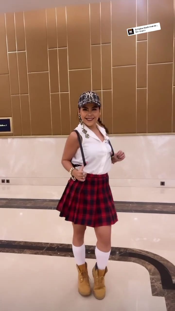 gaya seleb di ulang tahun ussy © instagram