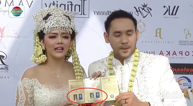 potret pasfoto nikah pedangdut © berbagai sumber potret pasfoto nikah pedangdut © berbagai sumber