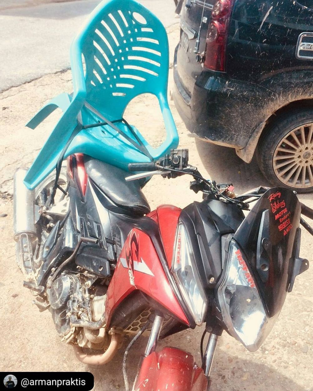 memanfaatkan kursi plastik kreatif banget © berbagai sumber memanfaatkan kursi plastik kreatif banget © berbagai sumber