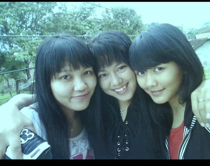 potret via vallen dan mella rossa dari kecil © instagram