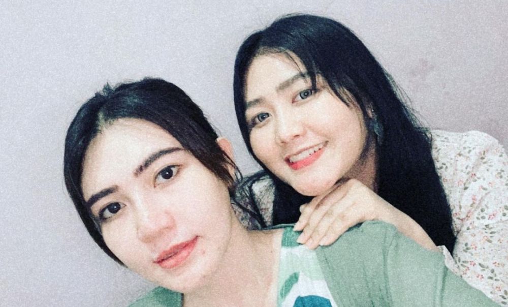 potret via vallen dan mella rossa dari kecil © instagram