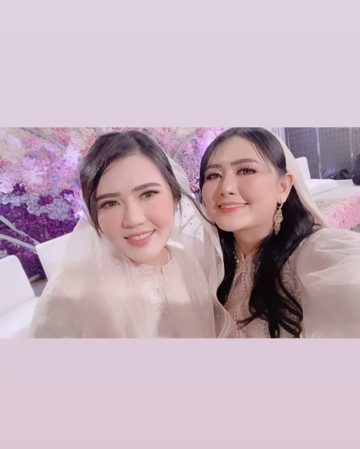 potret via vallen dan mella rossa dari kecil © instagram