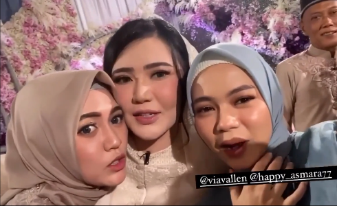 Gaya seleb di pernikahan Via Vallen Instagram