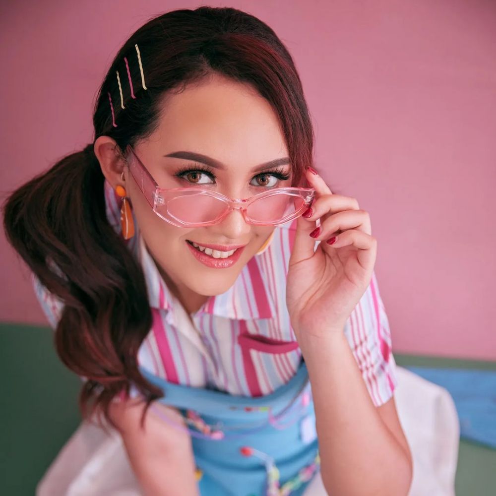 gadis berseragam sekolah jadi pedangdut top © berbagai sumber gadis berseragam sekolah jadi pedangdut top © berbagai sumber