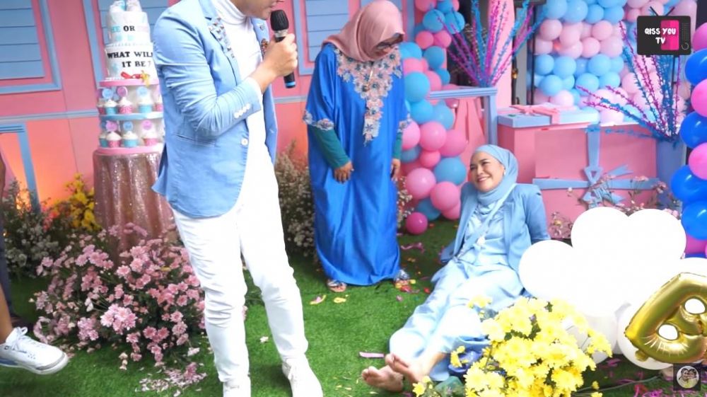 momen gender reveal syifa adik ayu ting ting © YouTube