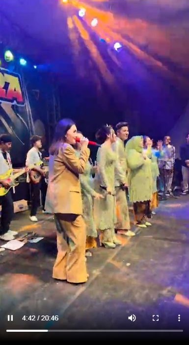 nella kharisma di nikahan via vallen © berbagai sumber