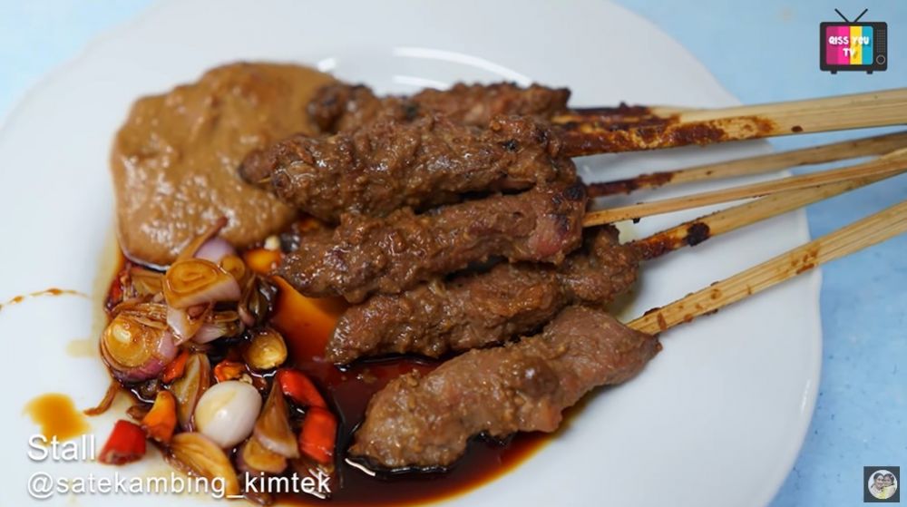 11 Hidangan Nusantara di momen gender reveal Syifa adik Ayu Ting Ting