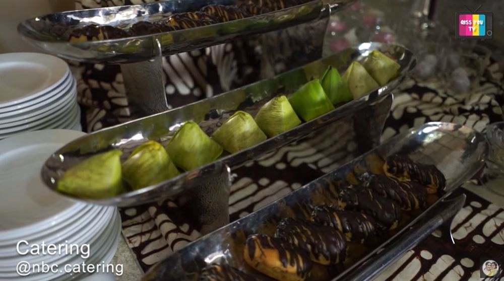 11 Hidangan Nusantara di momen gender reveal Syifa adik Ayu Ting Ting