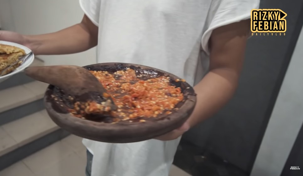 10 Kreasi masakan ala Rizky Febian, lezat dan praktis dibuat
