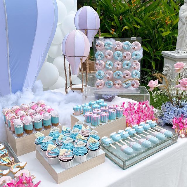10 Aneka kue di perayaan ultah anak Tasya Farasya, serba warna pastel