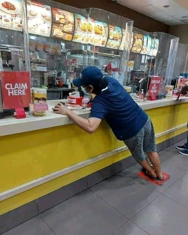 13 Potret nyeleneh orang gagal paham baca aturan ini nggak habis pikir