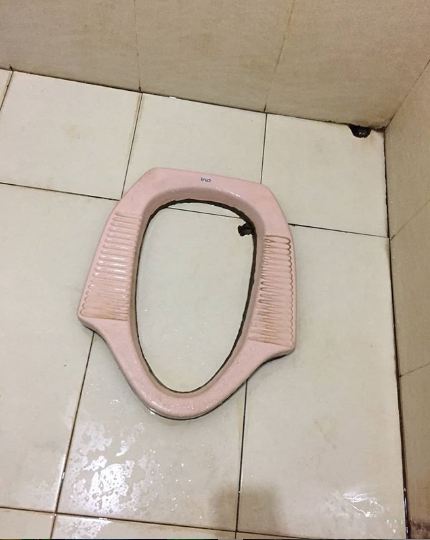 kloset tapi bentuknya nyeleneh © berbagai sumber