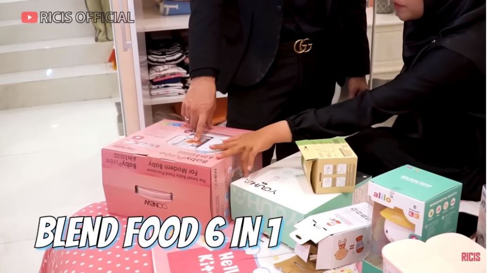 potret kamar bayi ria ricis dan teuku ryan © YouTube