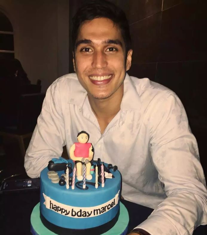 Kue ultah 10 seleb tema olahraga, Rizky Billar usung gaya Liverpool