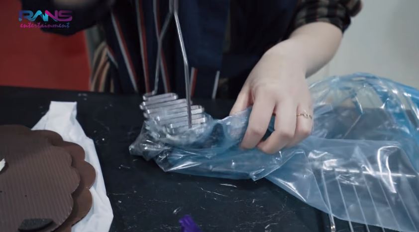 10 Alat baking Nagita Slavina ini memudahkan dalam membuat kue