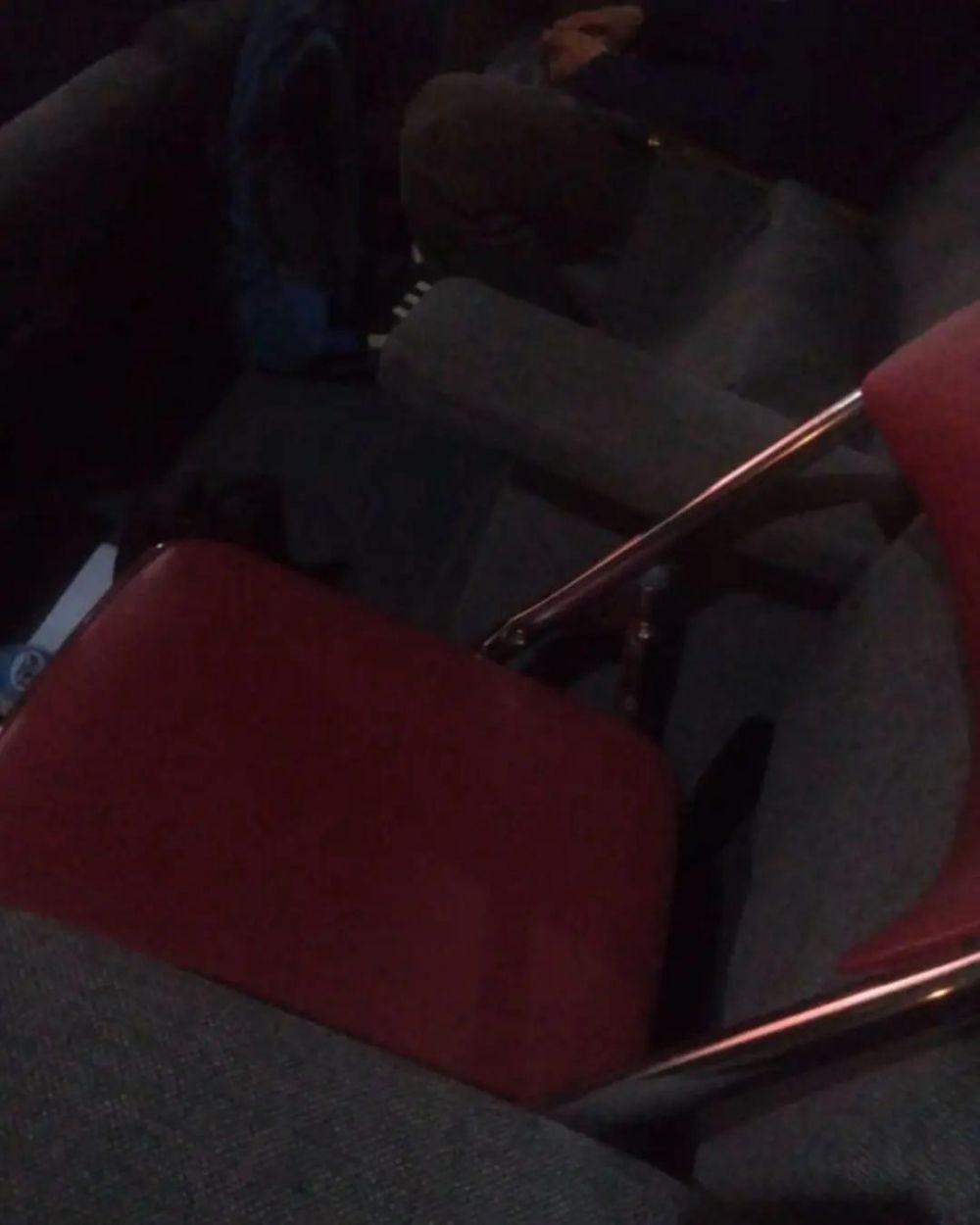 penampakan kursi nyeleneh © Instagram penampakan kursi nyeleneh © Instagram