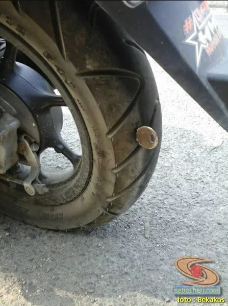 potret benda nyangkut di motor © berbagai sumber