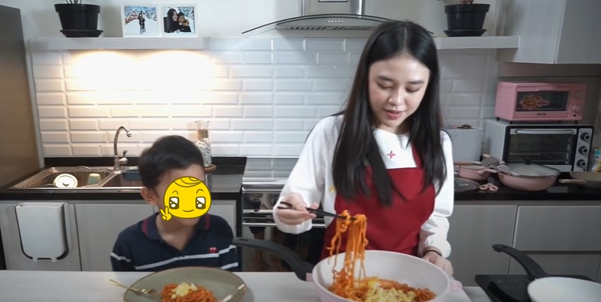 10 Masakan kekinian ala Anneth Idol Junior, lezat dan antiribet