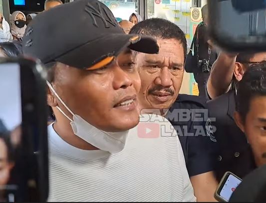 Pertemuan Sule dan Nathalie Holscher Berbagai sumber