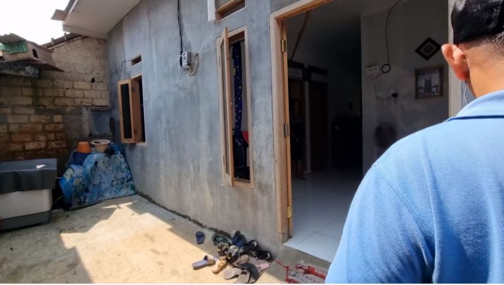 Potret rumah Bonge © YouTube/Baim Paula