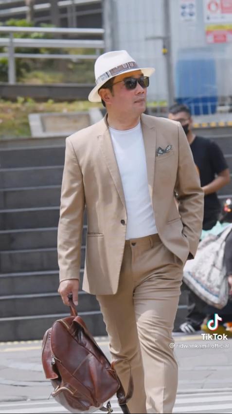 Ridwan Kamil Citayam Fashion Week © TikTok/@ridwankamil.official