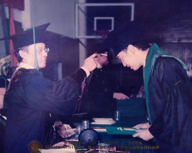 potret lawas presenter saat wisuda © berbagai sumber