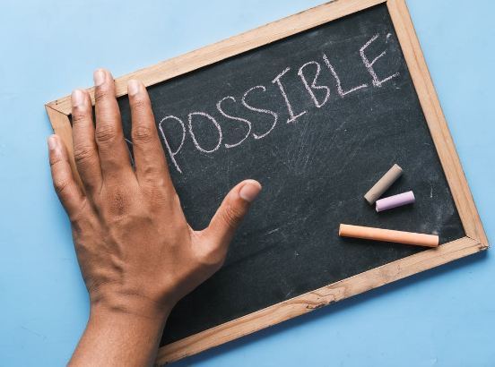 Arti konsisten © 2022 berbagai sumber