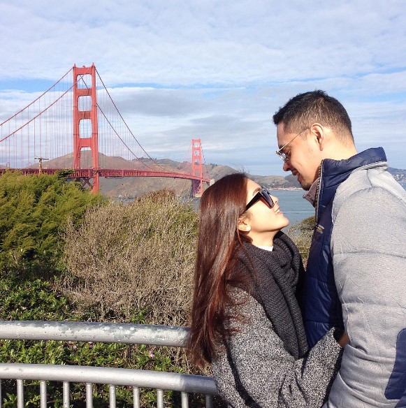 potret harmonis Eva Anindita dan suami © Instagram potret harmonis Eva Anindita dan suami © Instagram