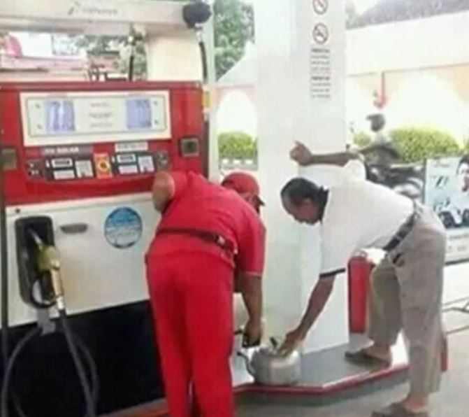 isi bensin jadi lebih gampang © berbagai sumber isi bensin jadi lebih gampang © berbagai sumber