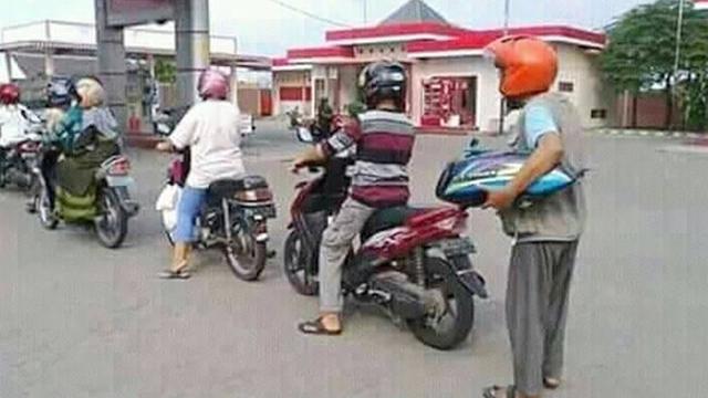 isi bensin jadi lebih gampang © berbagai sumber isi bensin jadi lebih gampang © berbagai sumber