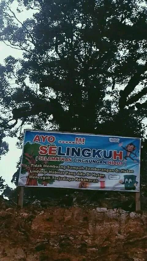 spanduk motivasi singkatannya nyeleneh © berbagai sumber