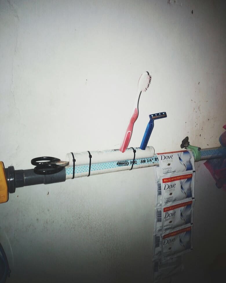 hasil karya di kamar mandi yang kocak © berbagai sumber