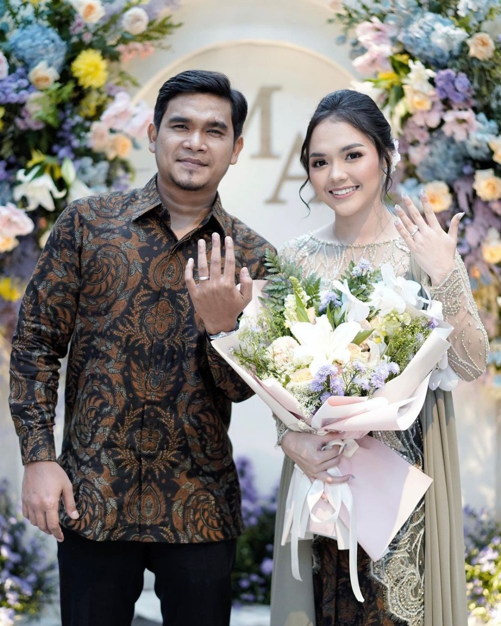 momen lamaran maell lee © instagram