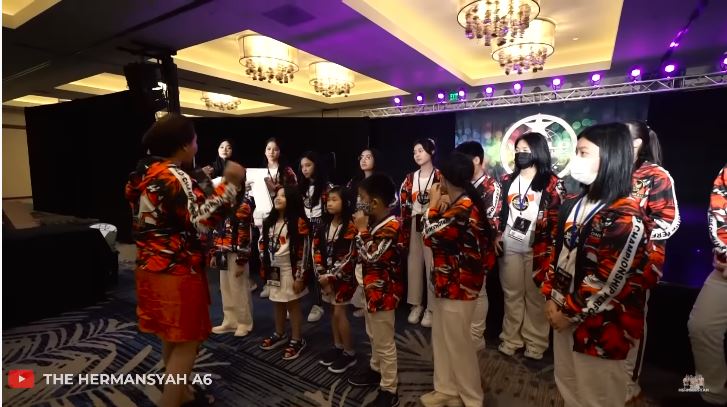 momen ashanty antar arsy kompetisi © YouTube momen ashanty antar arsy kompetisi © YouTube