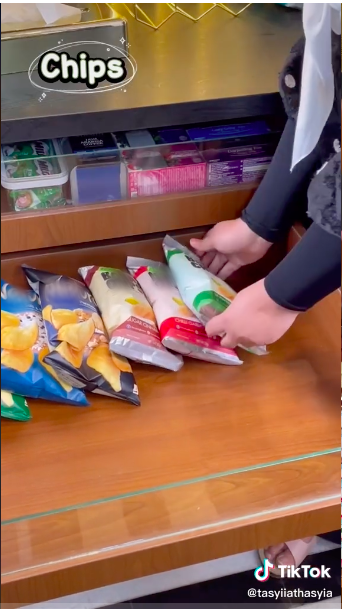 10 Cara menata camilan ala Tasyi Athasyia, rapi bak minimarket