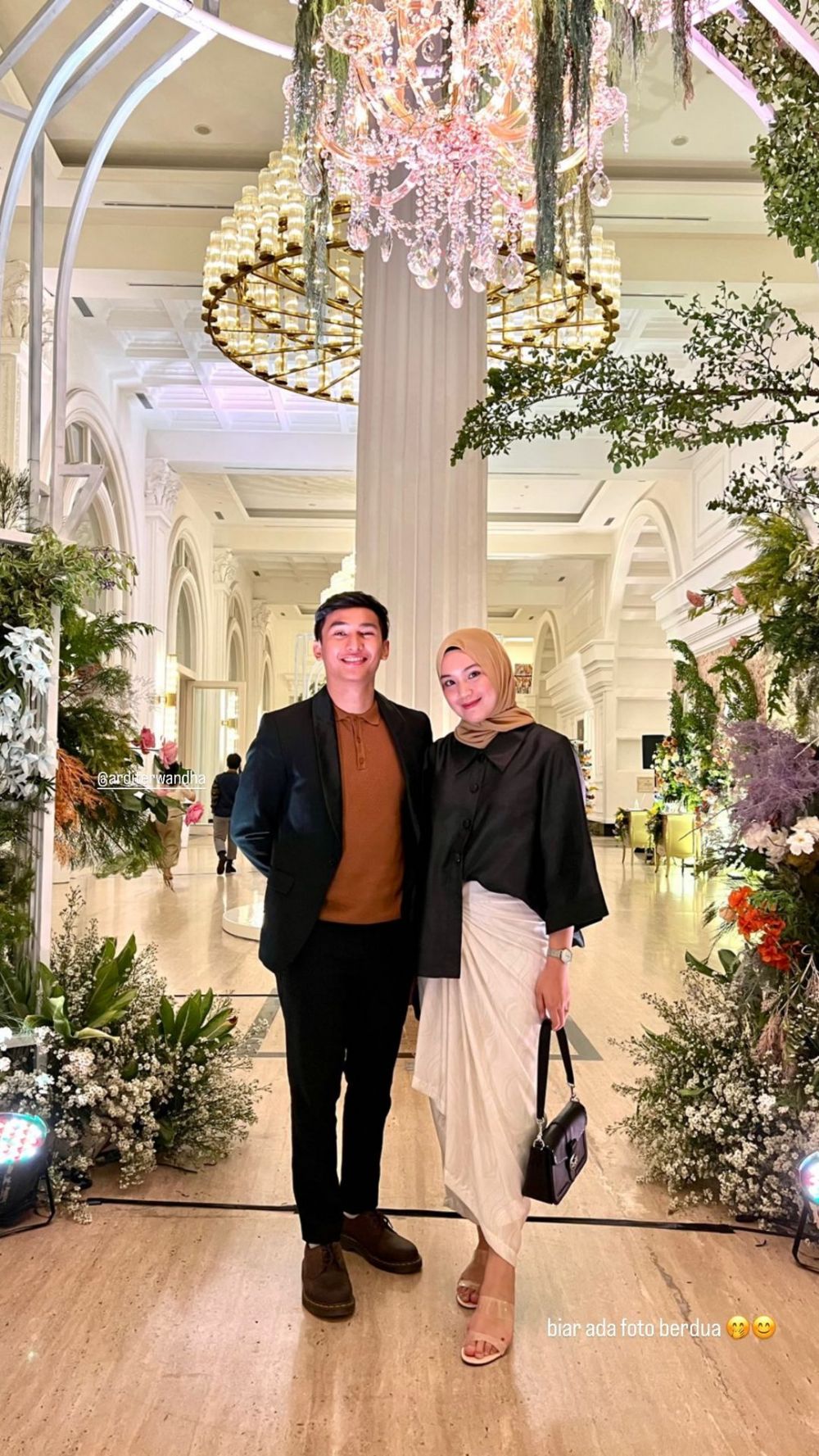 Gaya seleb di pernikahan Bintang Emon Berbagai sumber